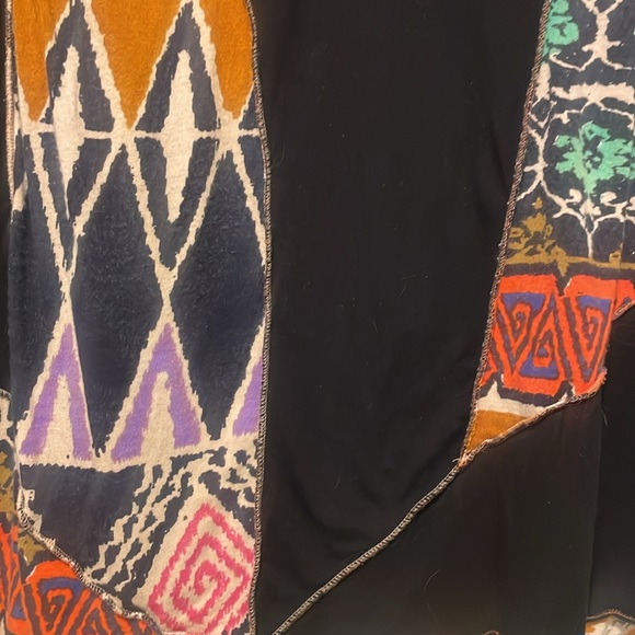 Fresh Groove XL top in beautiful patterns - Picture 5 of 7